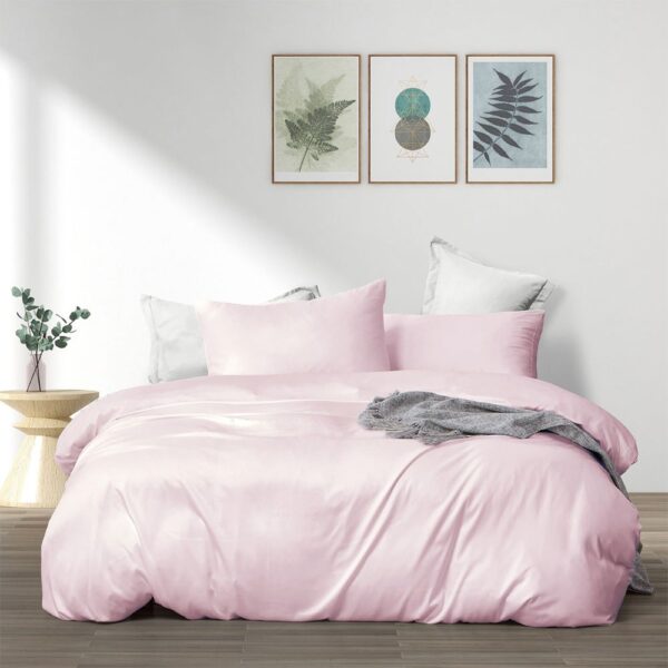 Pink Bed Sheet